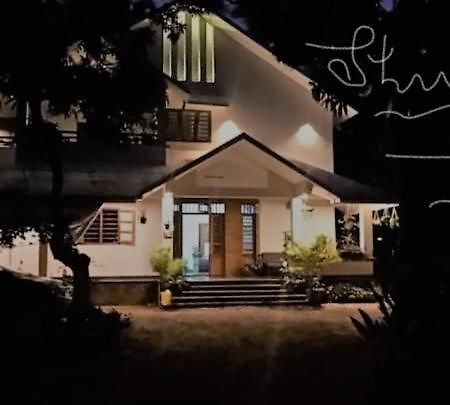 Shruthi'S Aarohi-Nature'S Retreat Mulappilangad ภายนอก รูปภาพ