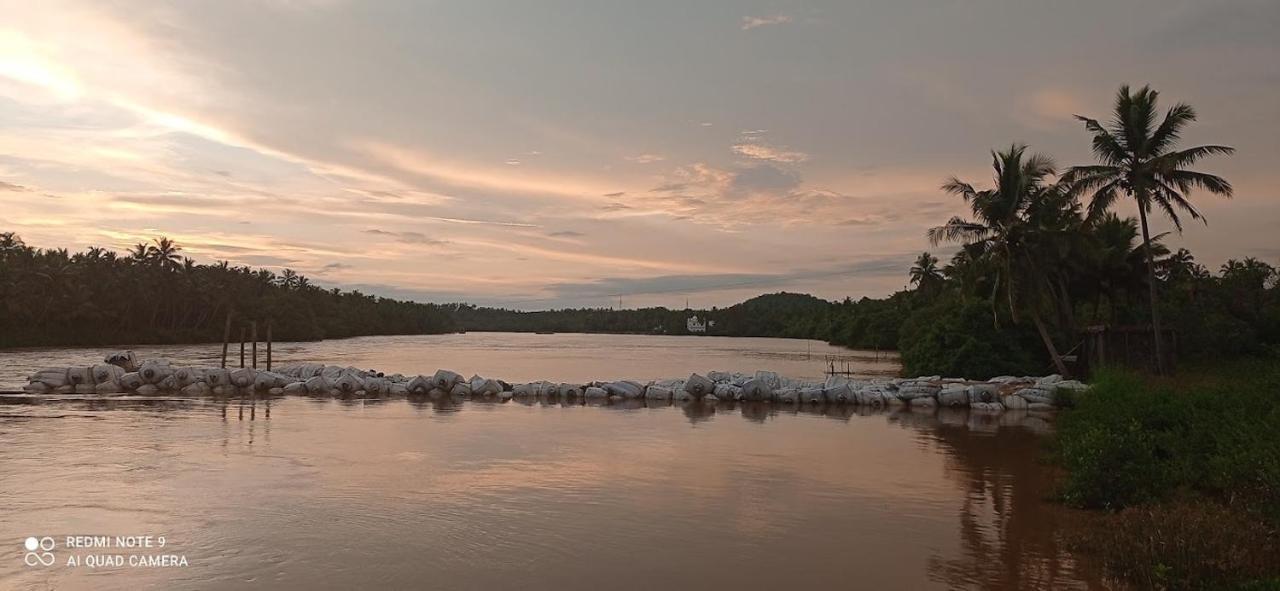 Shruthi'S Aarohi-Nature'S Retreat Mulappilangad ภายนอก รูปภาพ